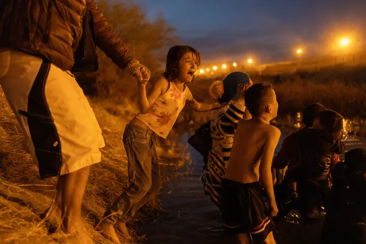 Round Trip: An Endless Border